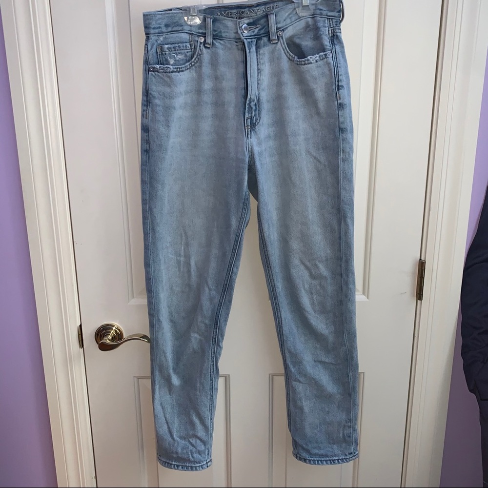 American Eagle mom jeans